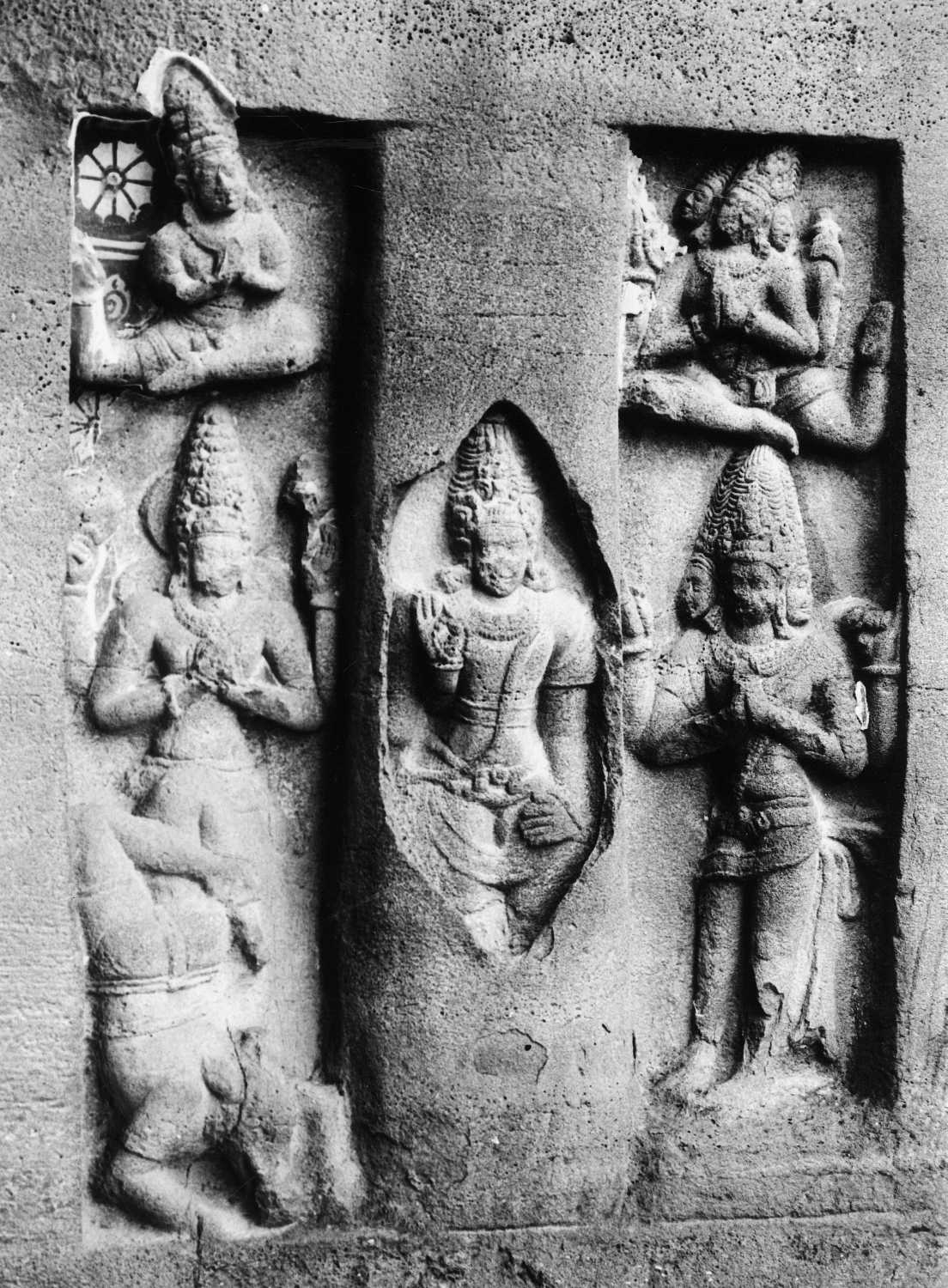 Cave 16 (Kailasa) complex, Ellora