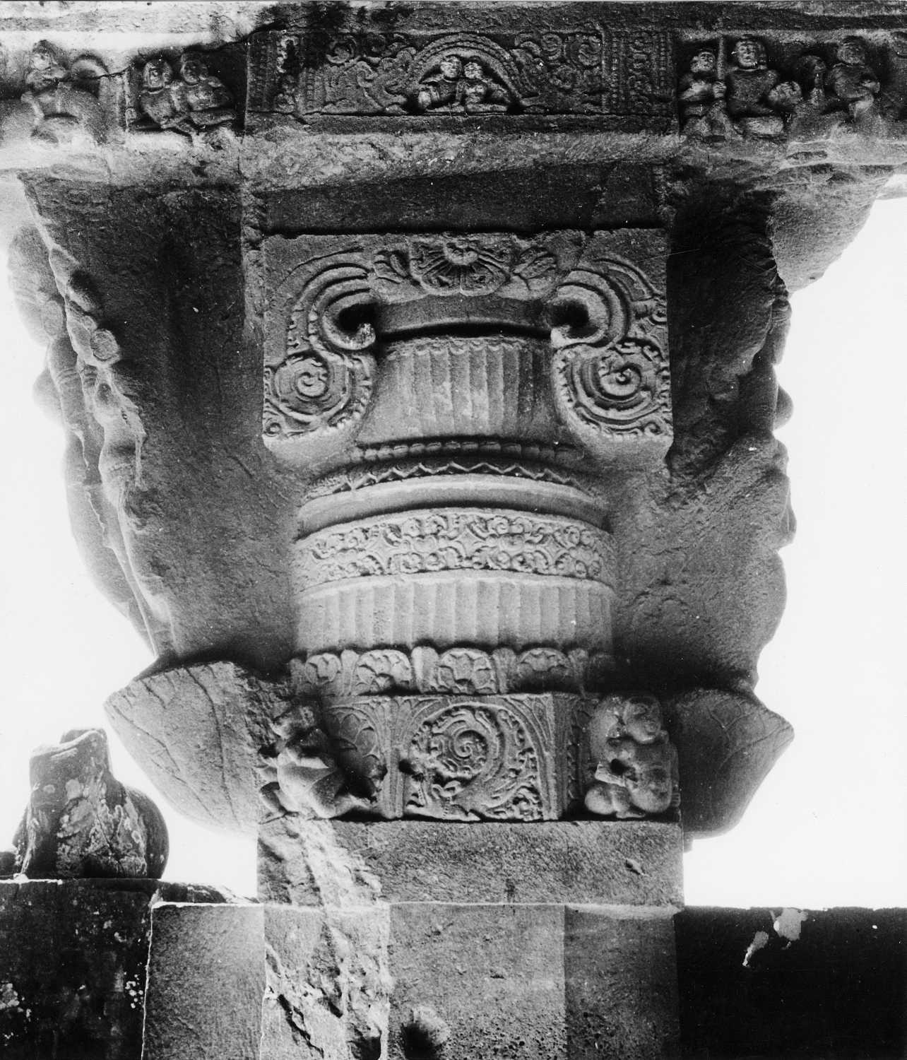 Cave 21 (Ramesvara), Ellora