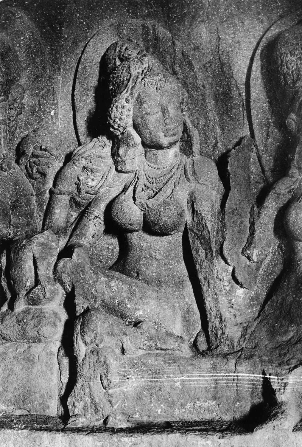 Cave 21 (Ramesvara), Ellora