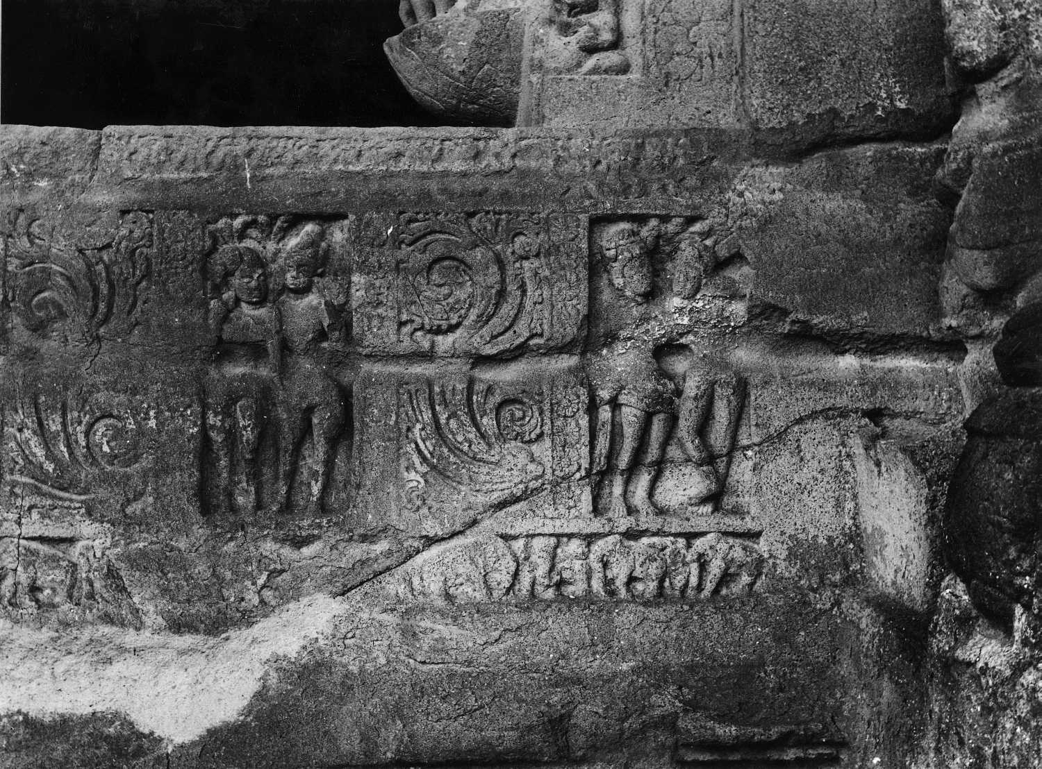 Cave 21 (Ramesvara), Ellora