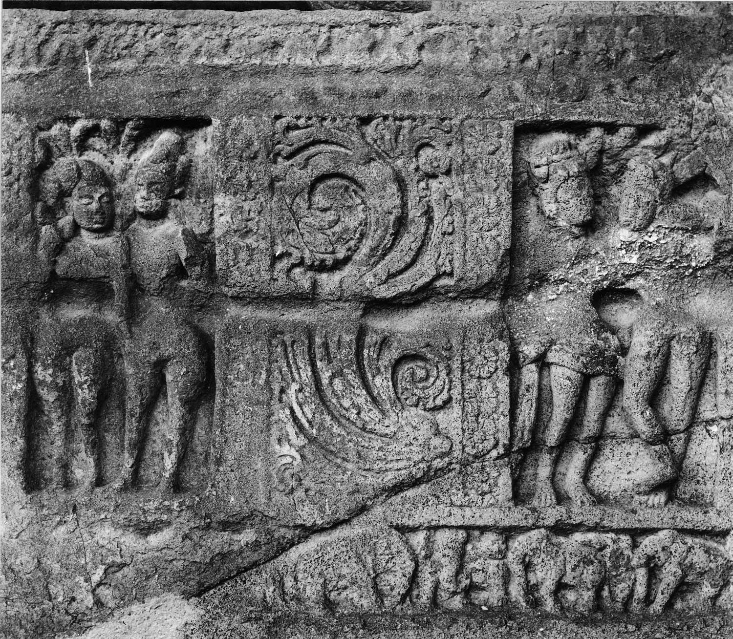 Cave 21 (Ramesvara), Ellora