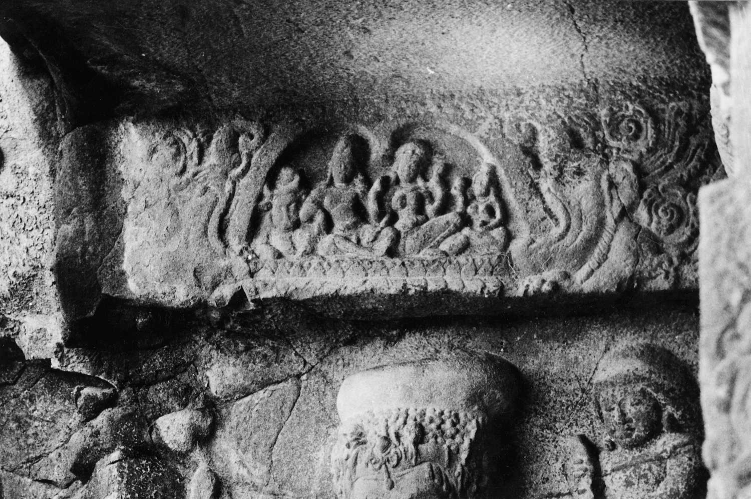 Cave 21 (Ramesvara), Ellora