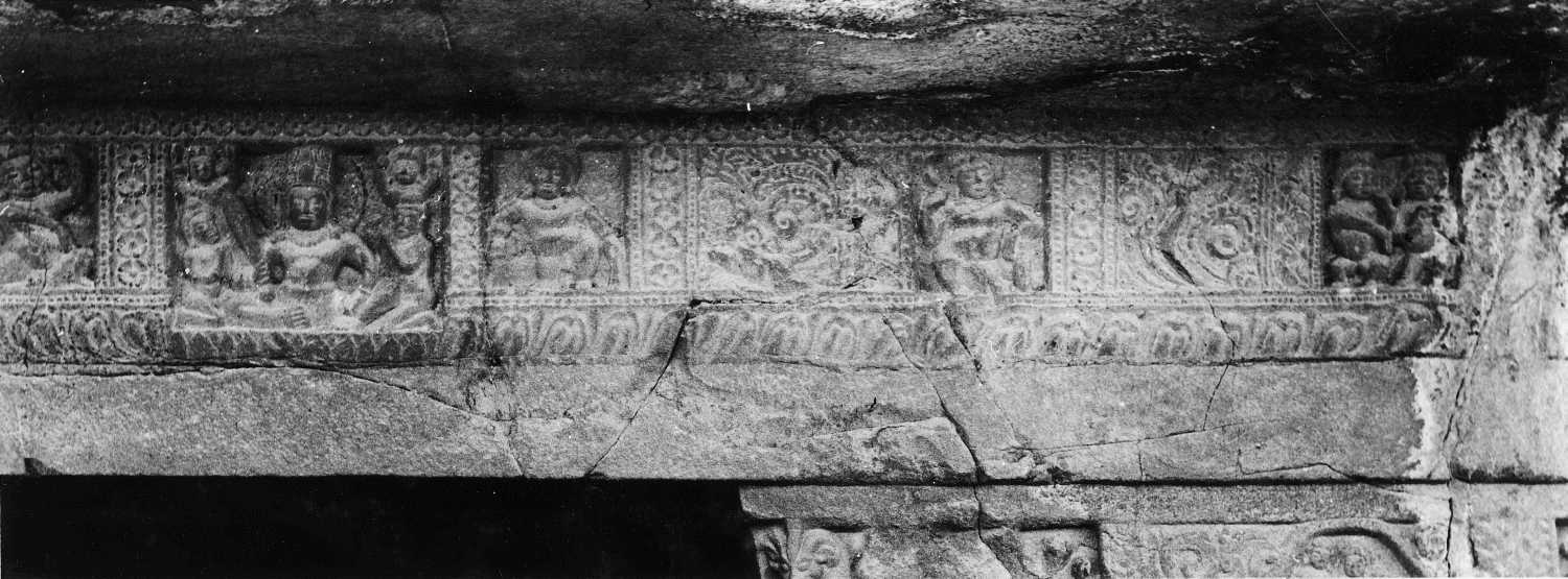 Cave 21 (Ramesvara), Ellora