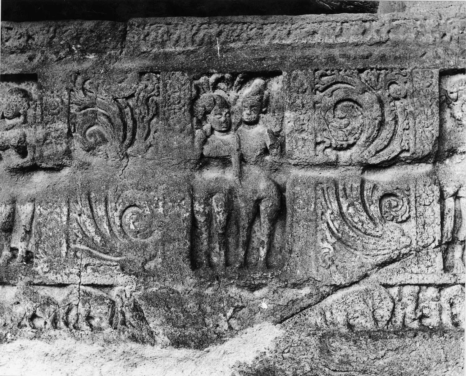 Cave 21 (Ramesvara), Ellora