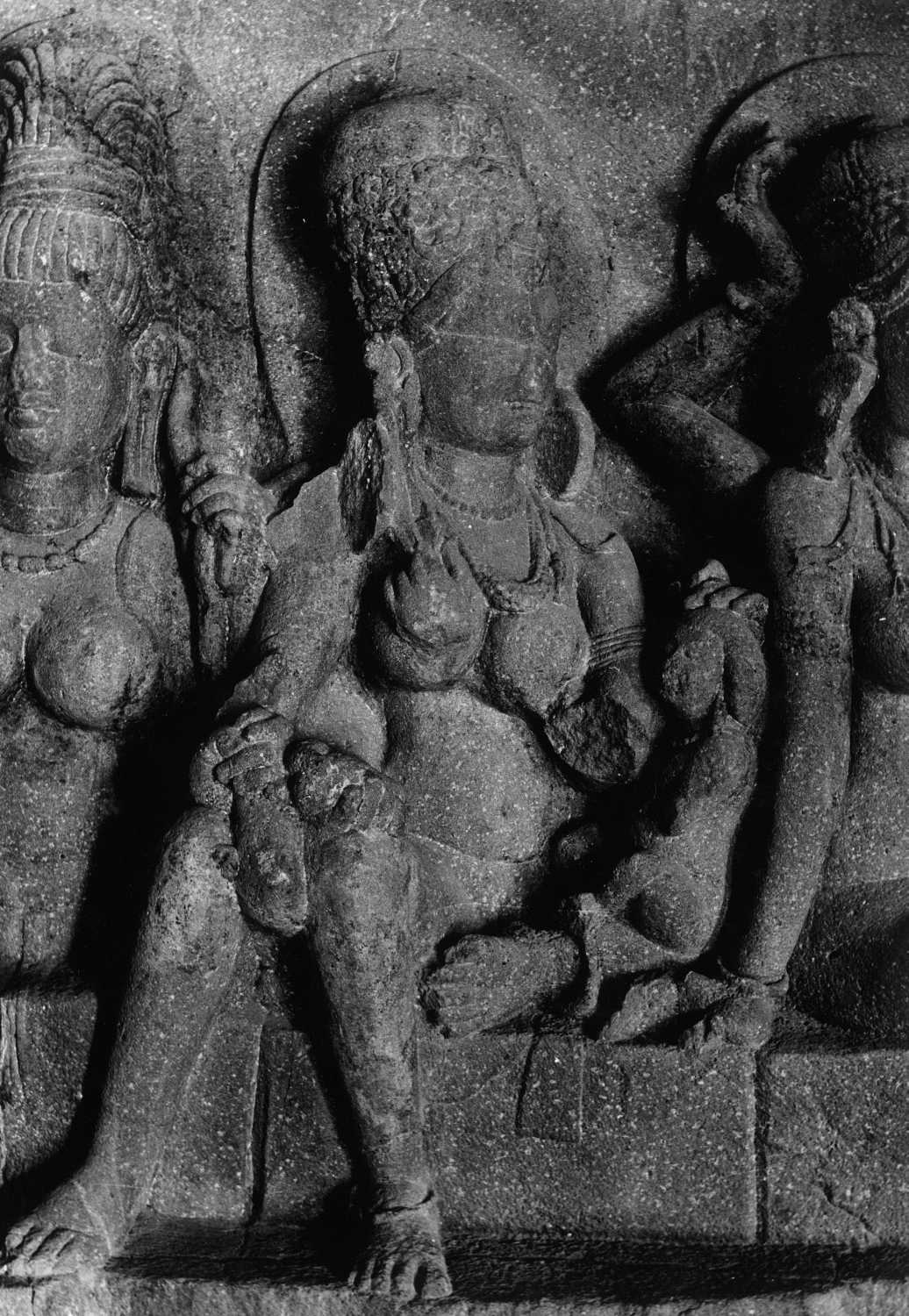 Cave 21 (Ramesvara), Ellora