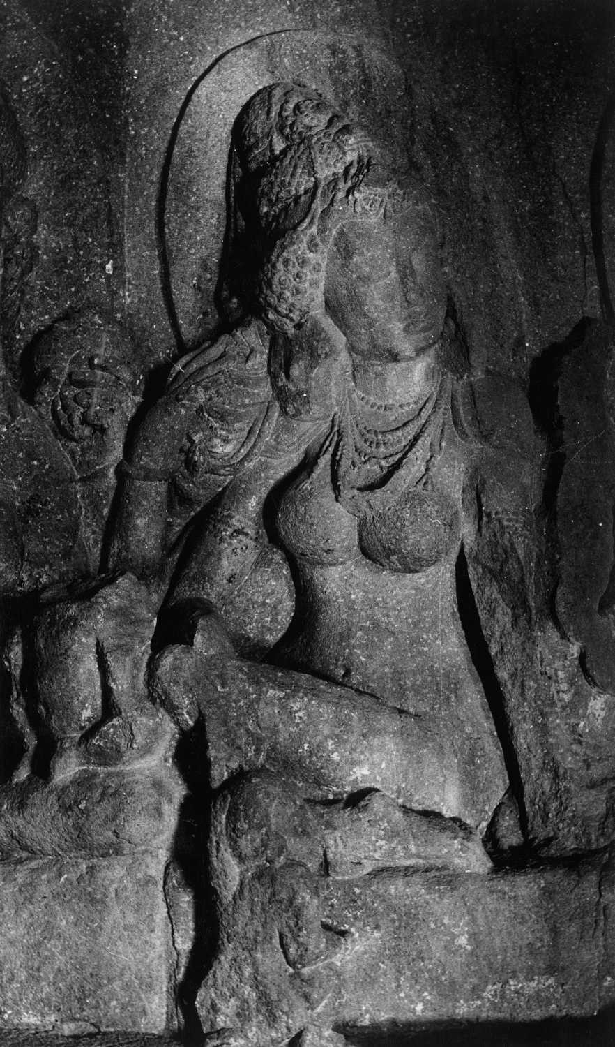 Cave 21 (Ramesvara), Ellora