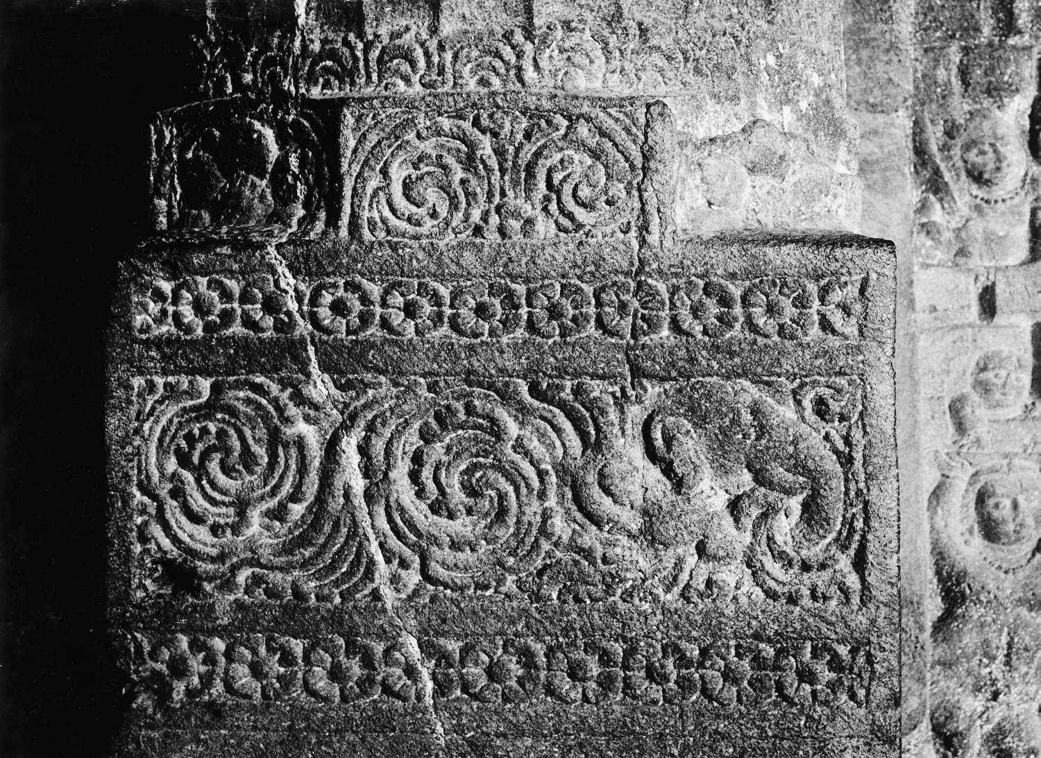 Cave 21 (Ramesvara), Ellora