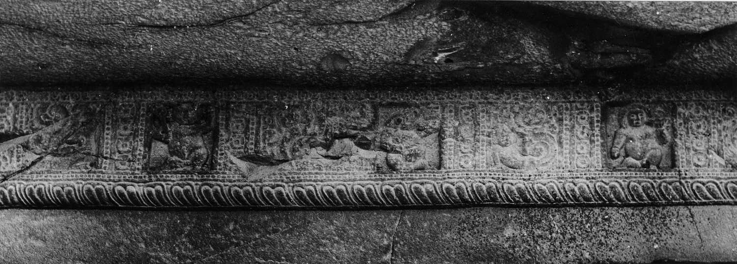Cave 21 (Ramesvara), Ellora
