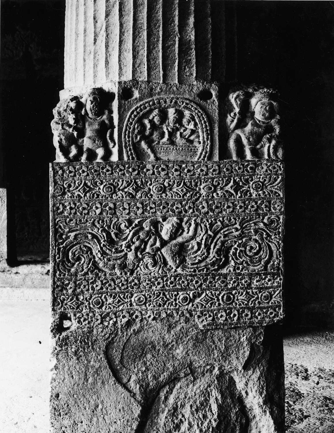 Cave 21 (Ramesvara), Ellora