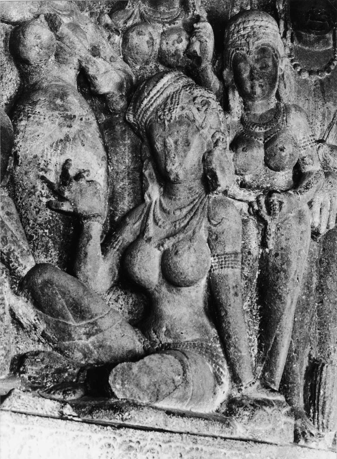 Cave 21 (Ramesvara), Ellora