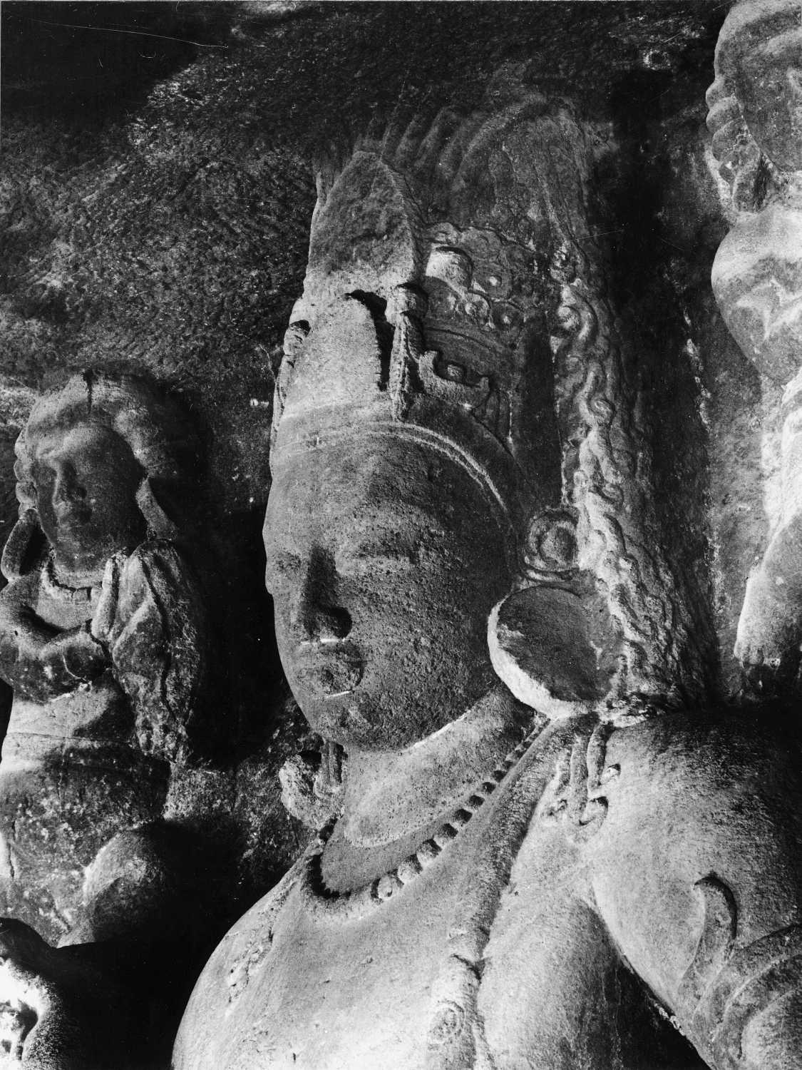Cave 21 (Ramesvara), Ellora