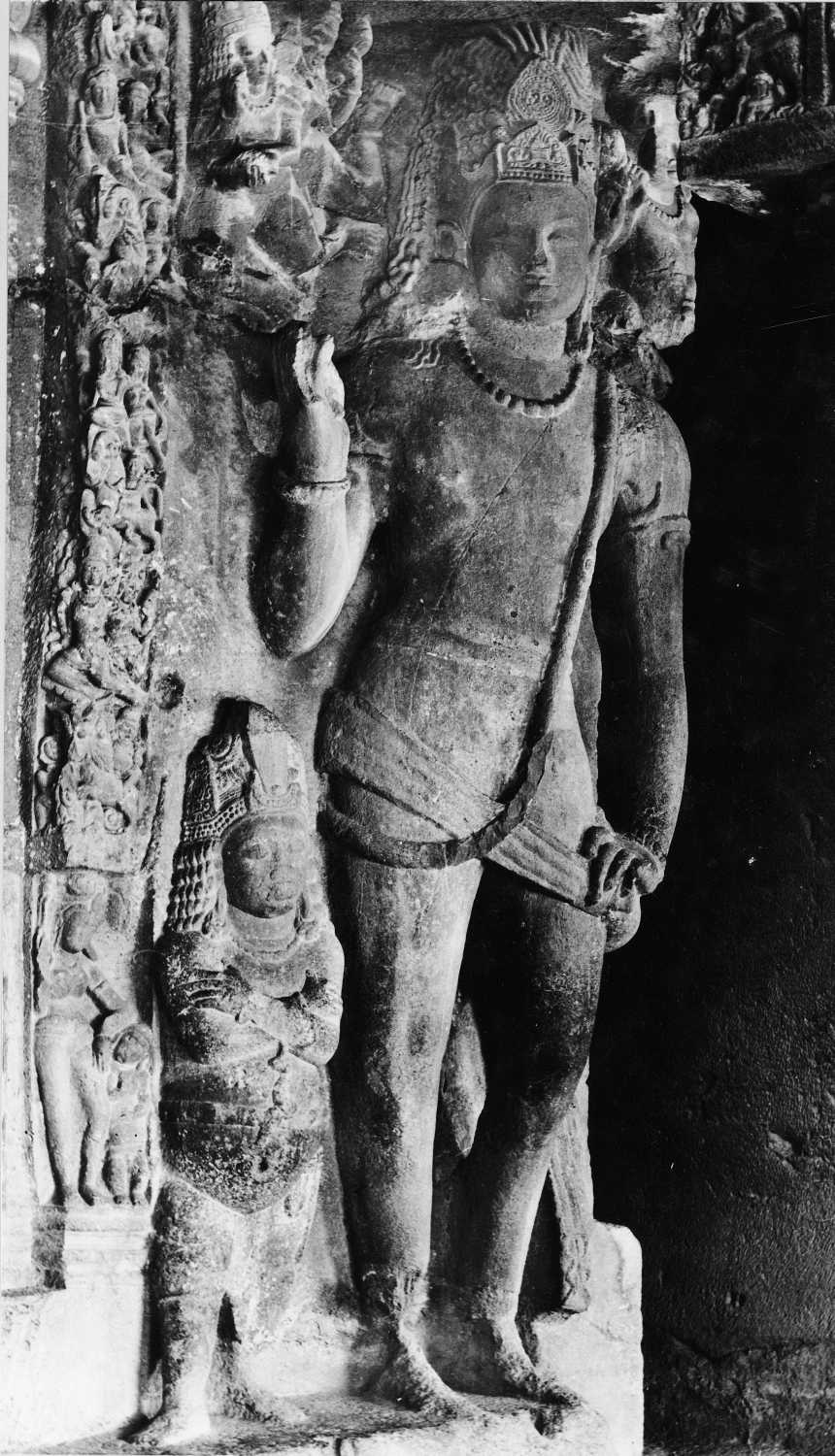 Cave 21 (Ramesvara), Ellora