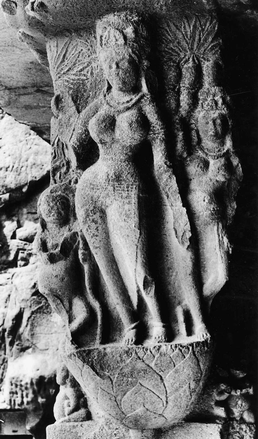 Cave 21 (Ramesvara), Ellora