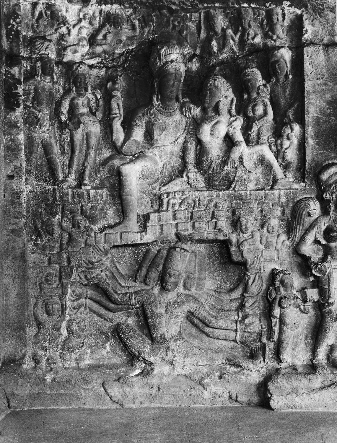 Cave 21 (Ramesvara), Ellora