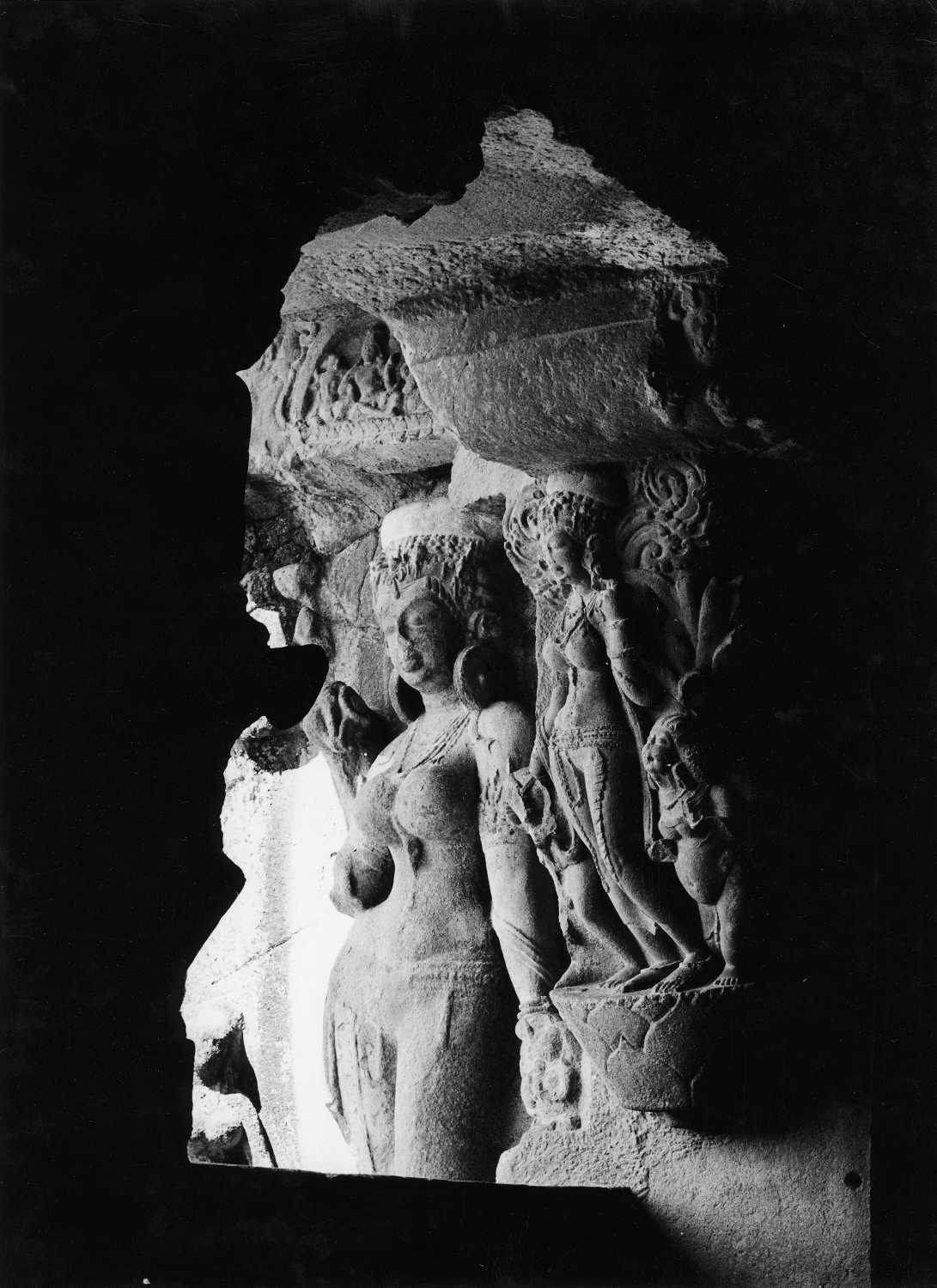 Cave 21 (Ramesvara), Ellora