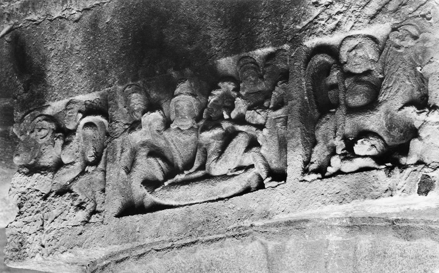 Cave 21 (Ramesvara), Ellora