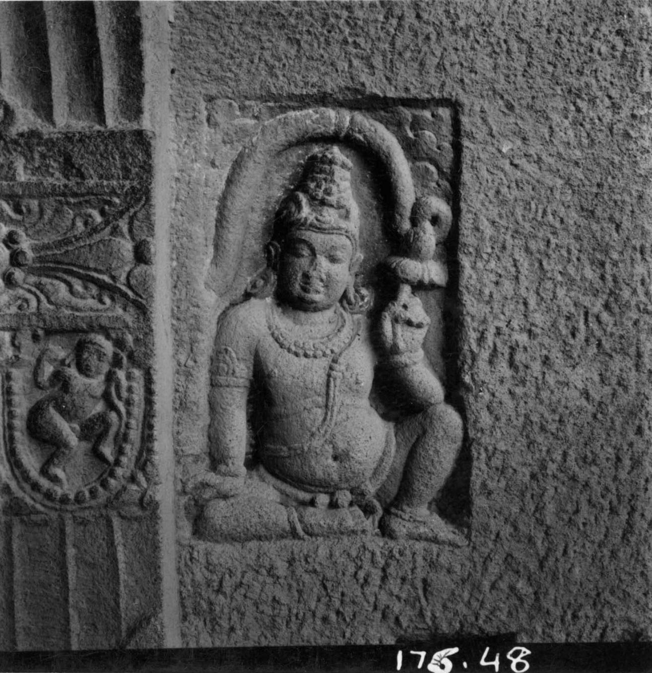 Cave 32 (Indra Sabha), Ellora