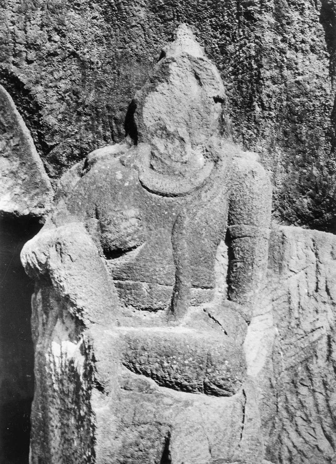 Cave 32 (Indra Sabha), Ellora