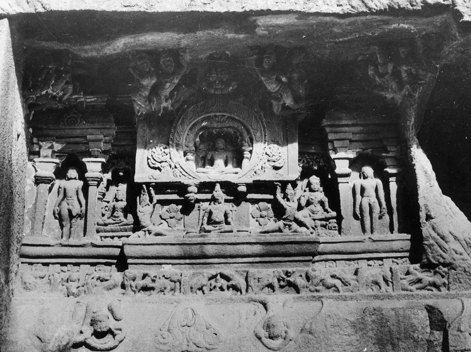 Cave 32 (Indra Sabha), Ellora