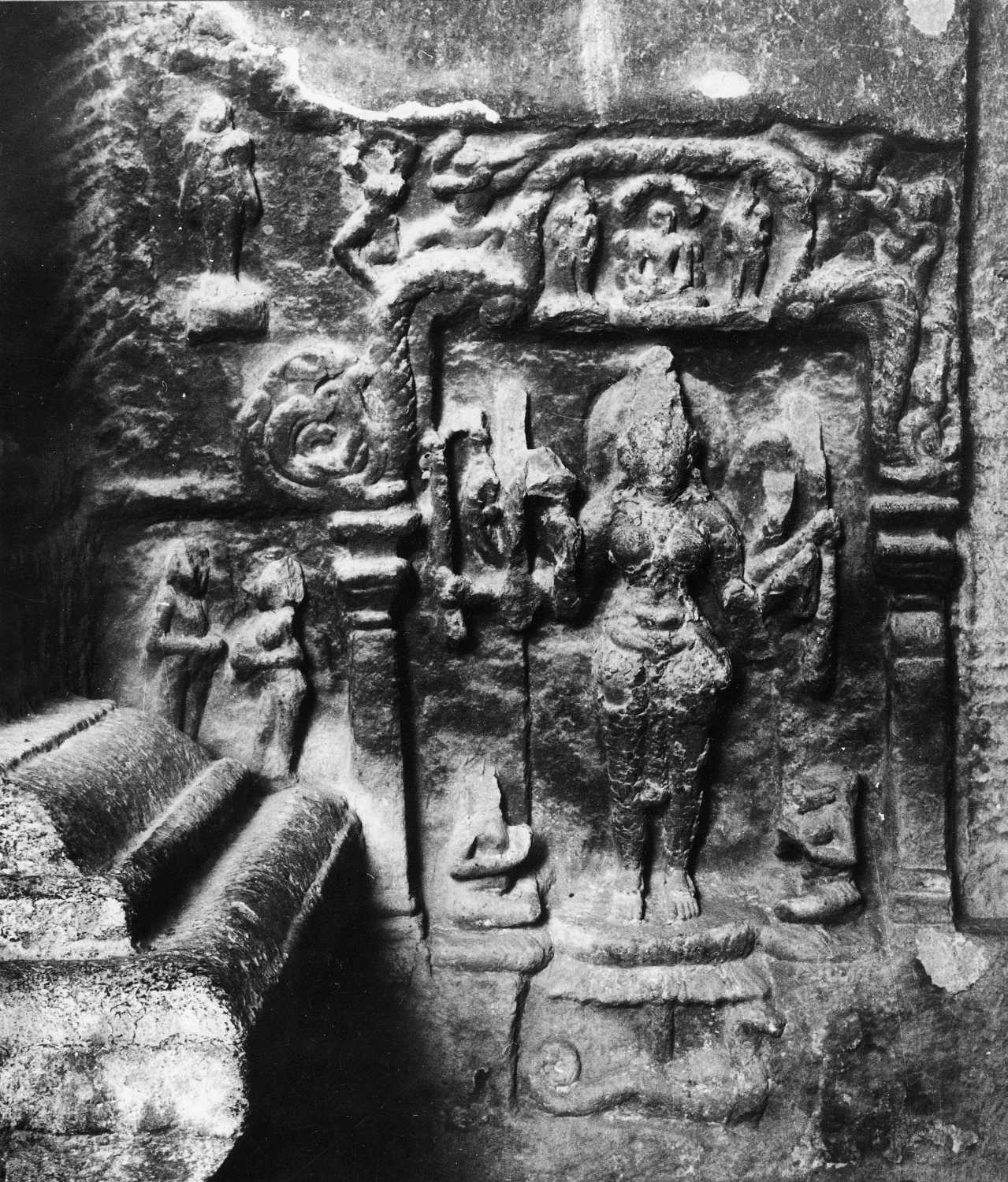 Cave 32 (Indra Sabha), Ellora