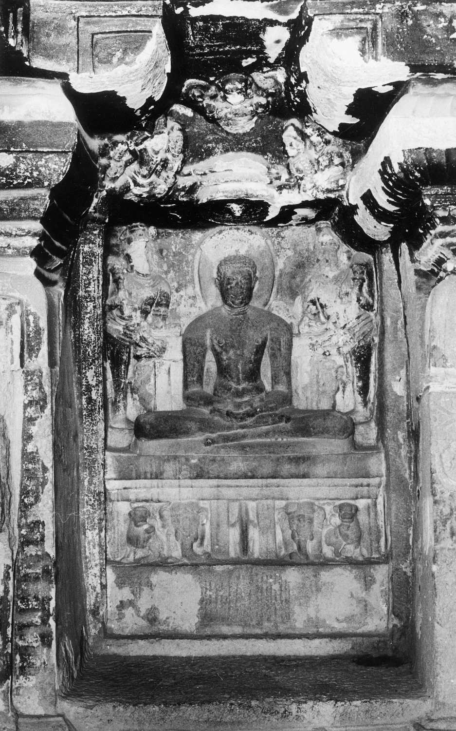 Cave 32 (Indra Sabha), Ellora