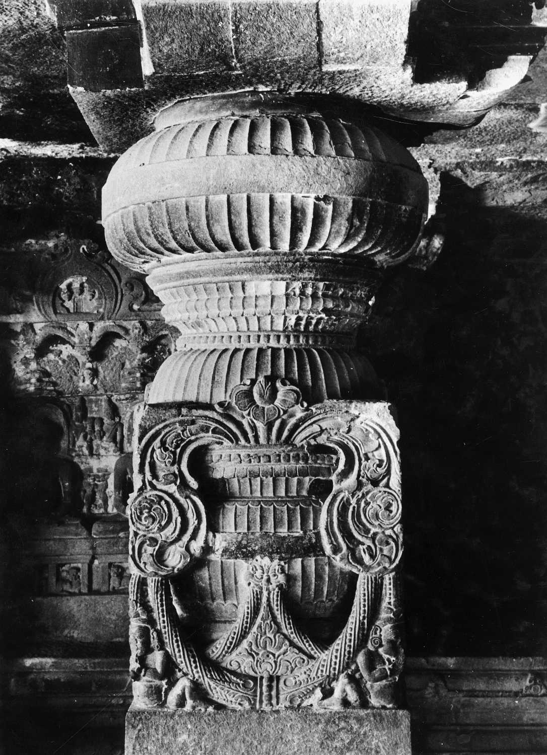 Cave 32 (Indra Sabha), Ellora