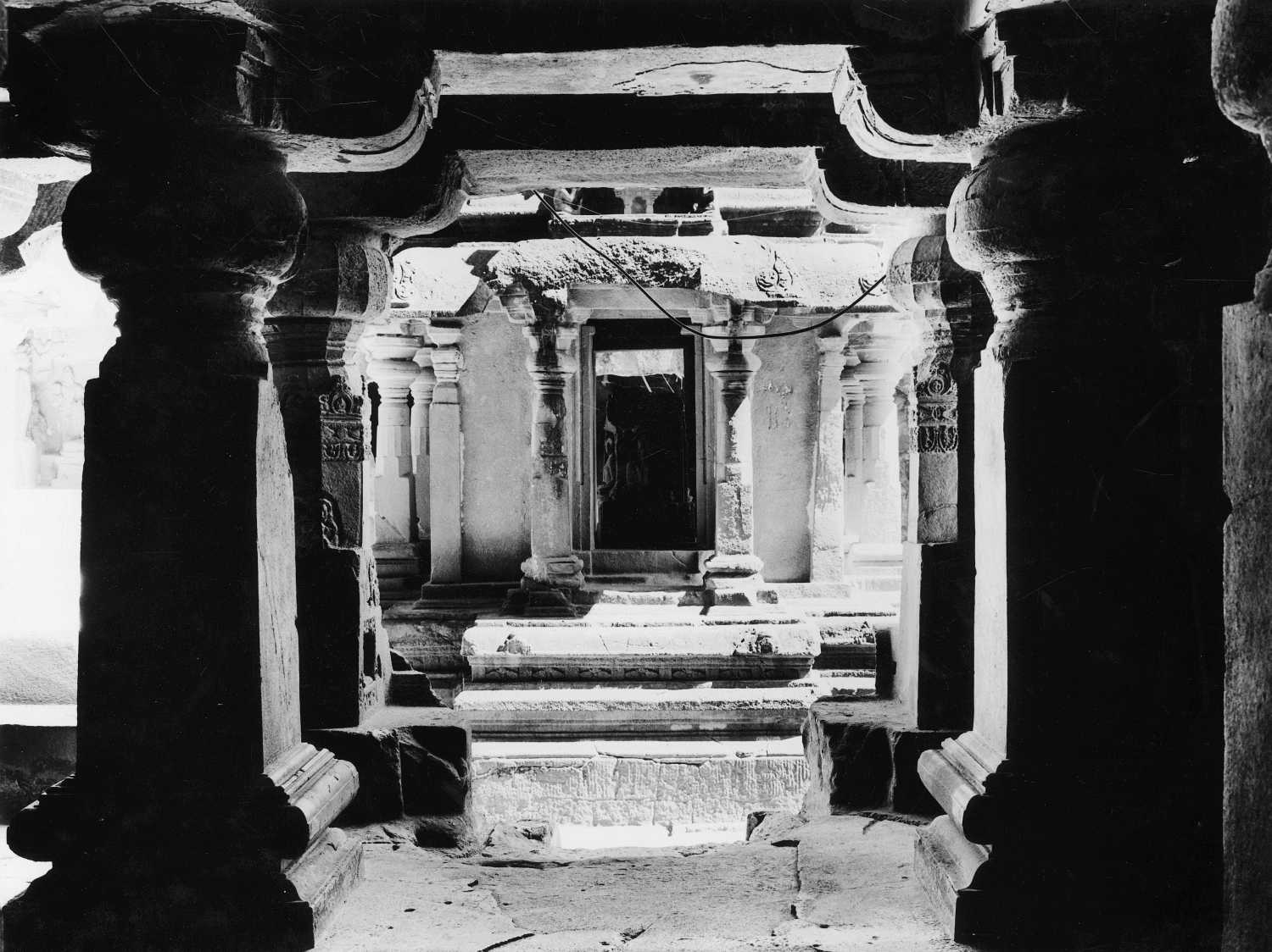 Cave 32 (Indra Sabha), Ellora