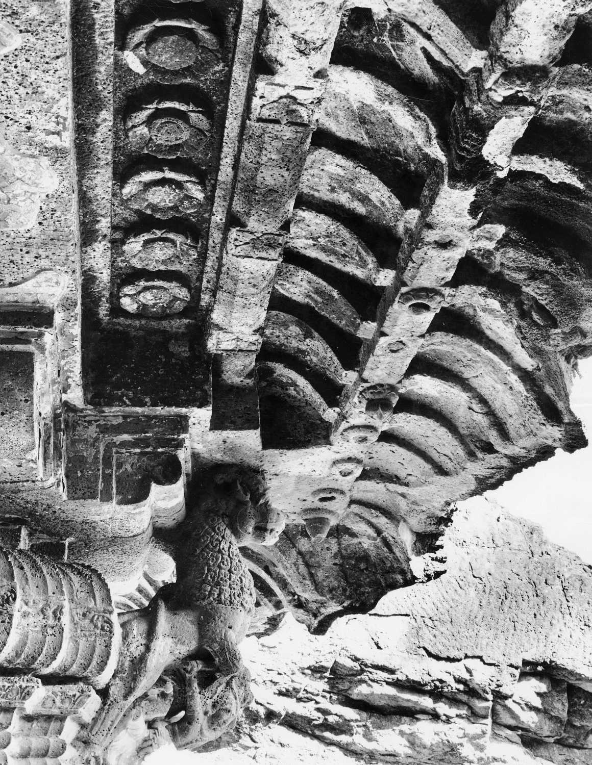 Cave 32 (Indra Sabha), Ellora