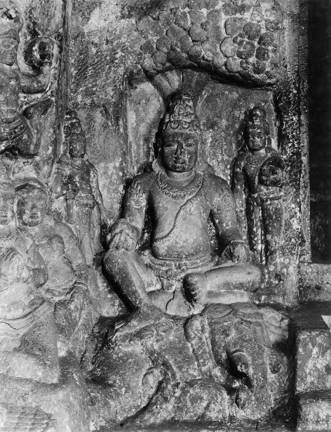Cave 32 (Indra Sabha), Ellora