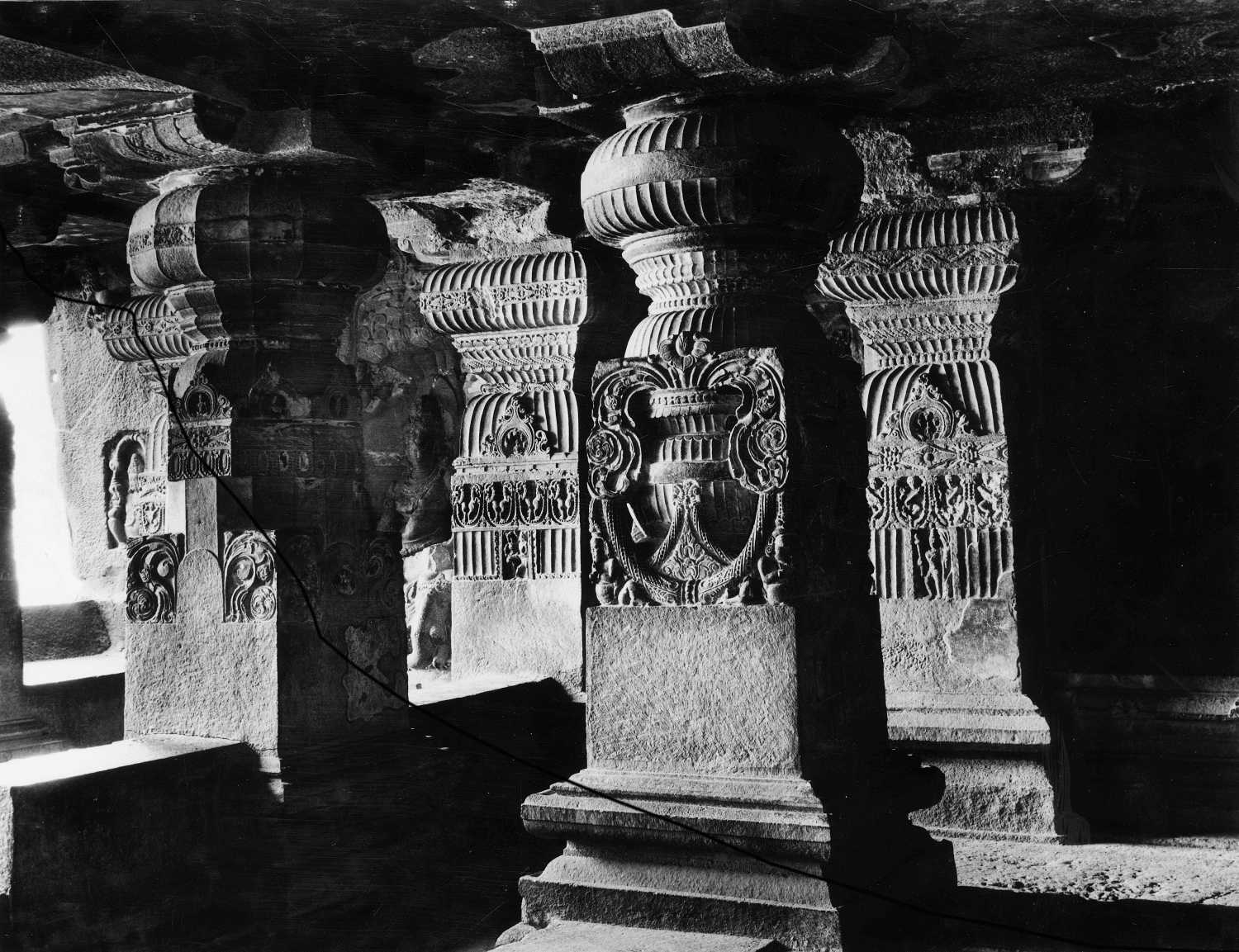 Cave 32 (Indra Sabha), Ellora