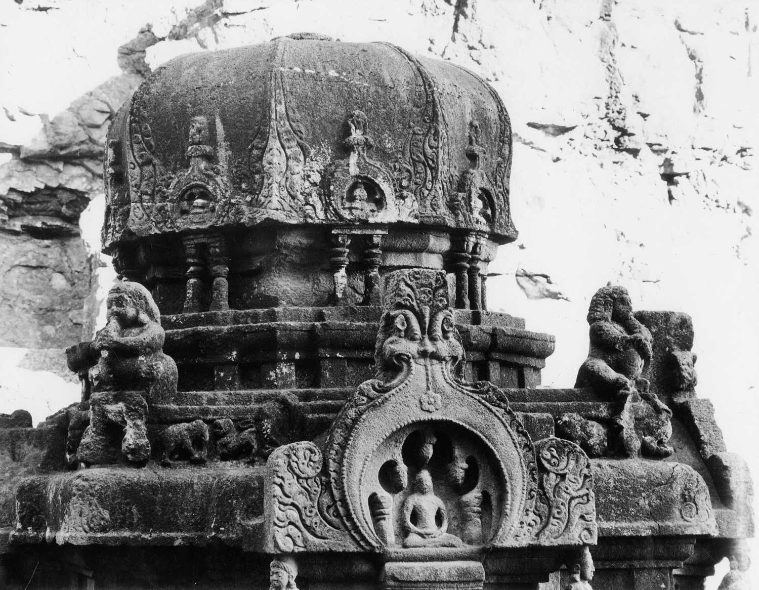 Cave 32 (Indra Sabha), Ellora