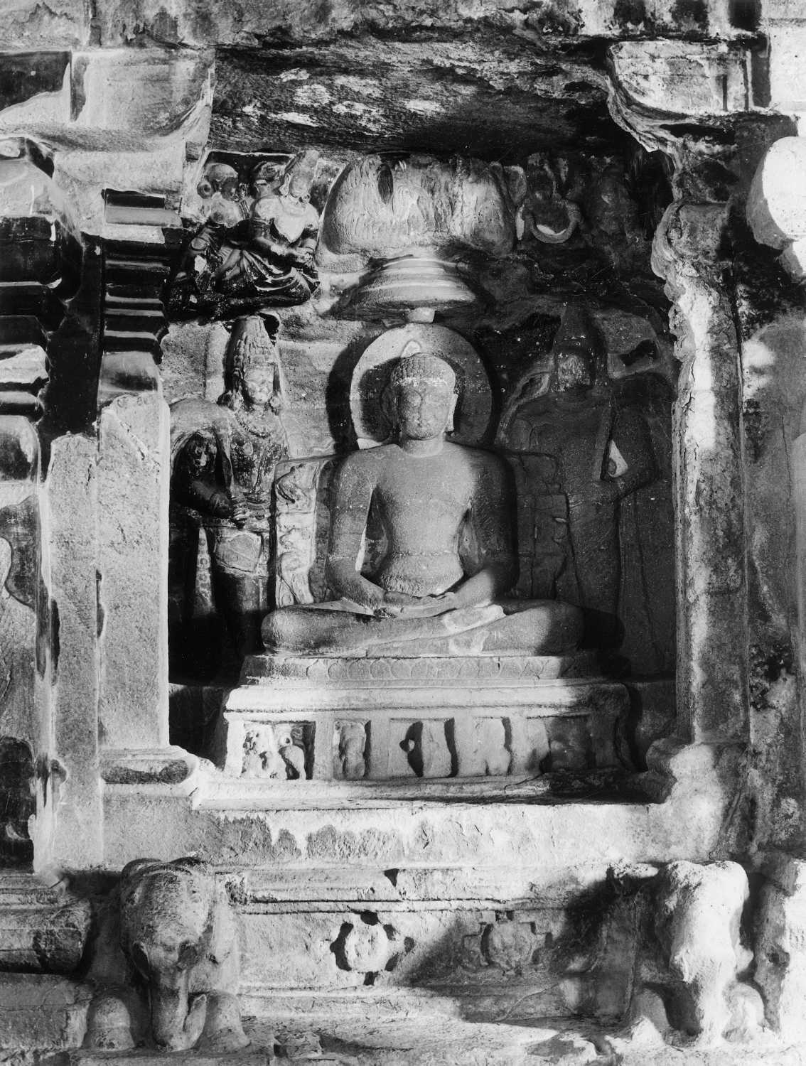 Cave 32 (Indra Sabha), Ellora