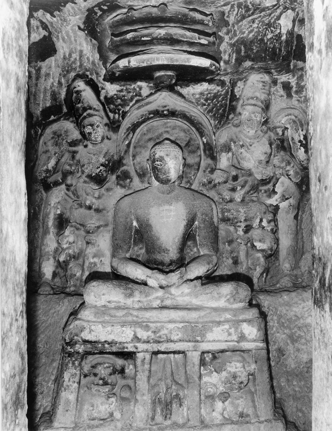 Cave 32 (Indra Sabha), Ellora