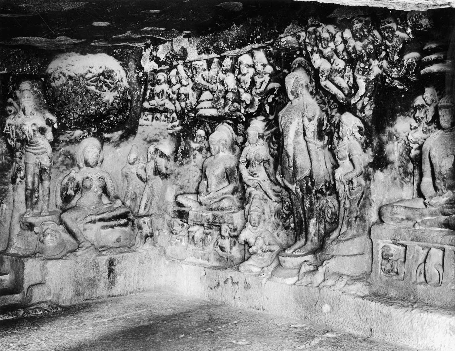 Cave 32 (Indra Sabha), Ellora