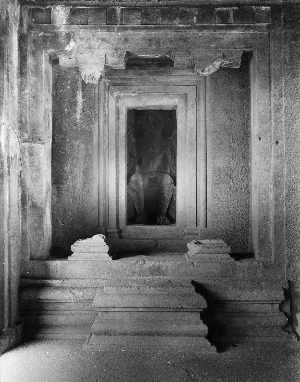 Cave No.5 (Maharwada), Ellora