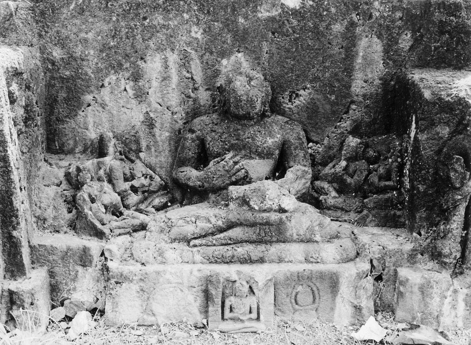 Yadava Cave, Ellora, Maharashtra