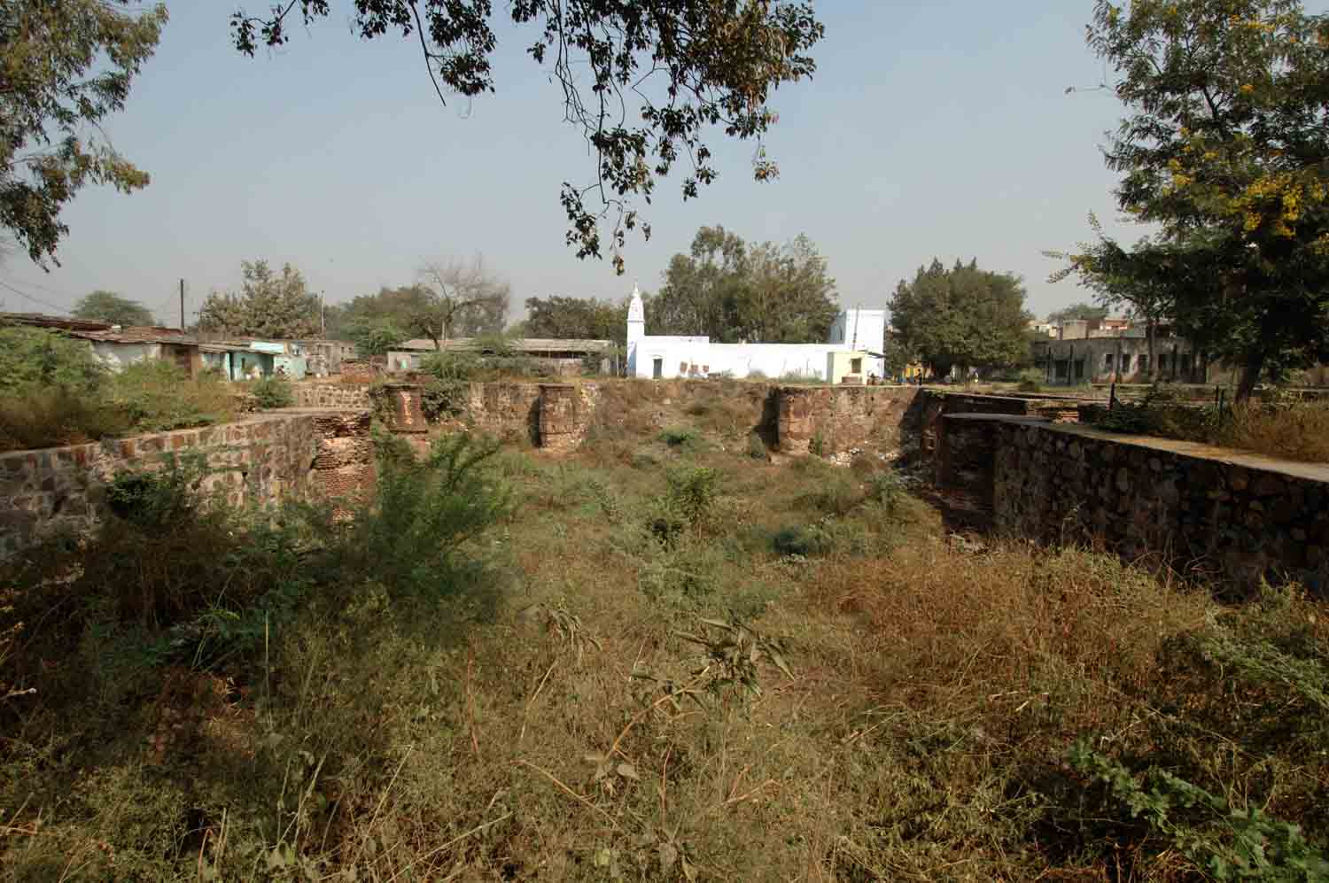Chattri and Tank, Ballabhgarh