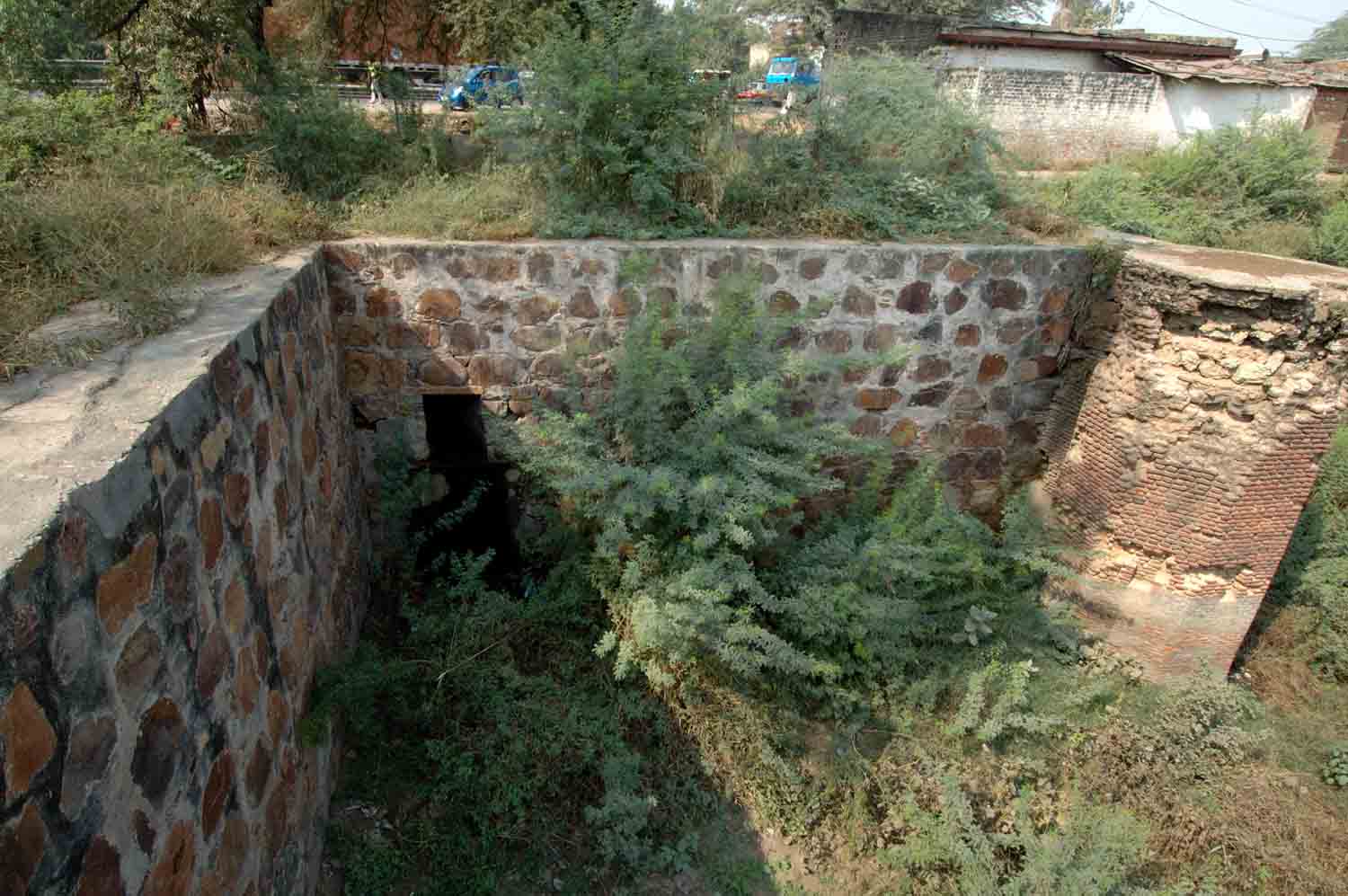 Chattri and Tank, Ballabhgarh