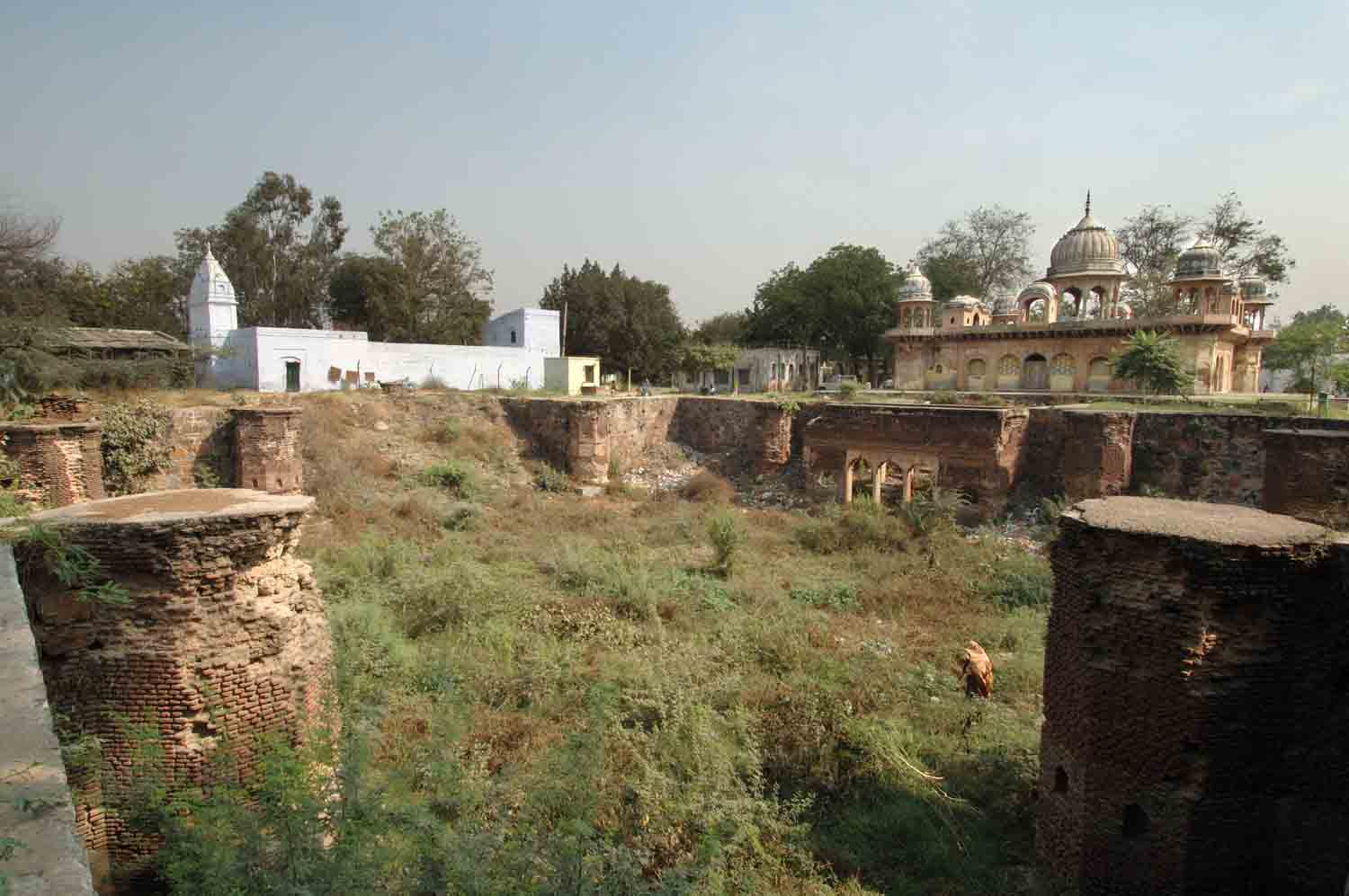 Chattri and Tank, Ballabhgarh